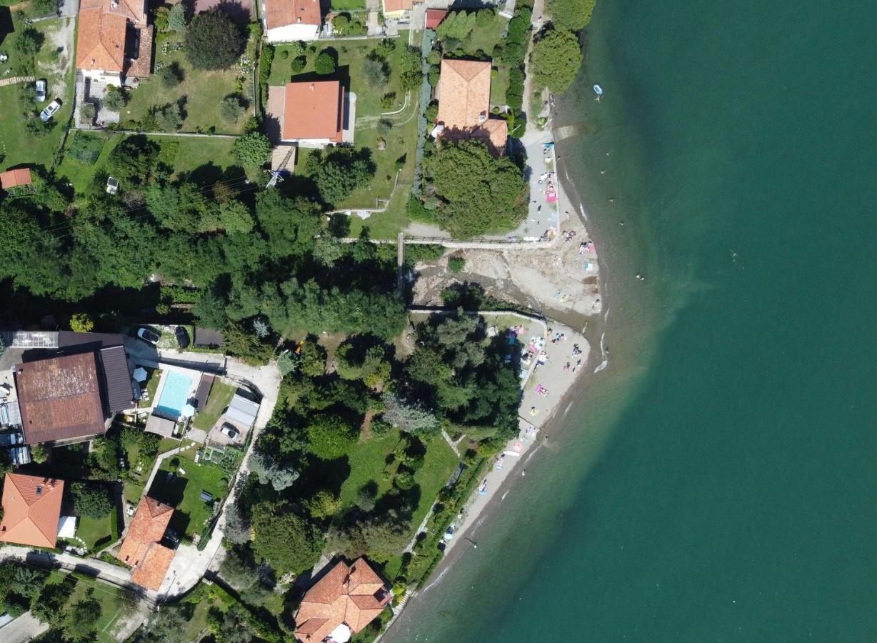 Akuaduulza B&B Como Lake San Siro  Eksteriør billede